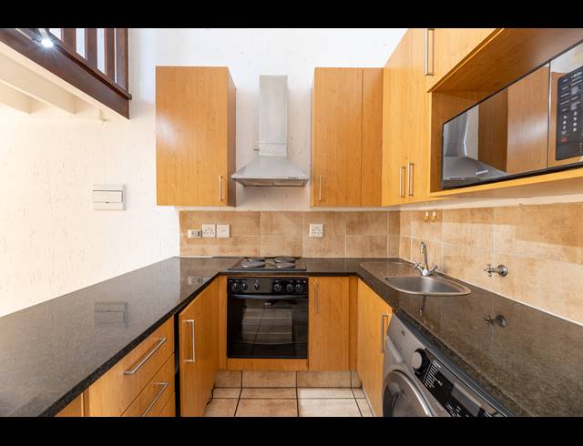 1 BEDROOM APARTMENT FOR SALE IN LONEHILL